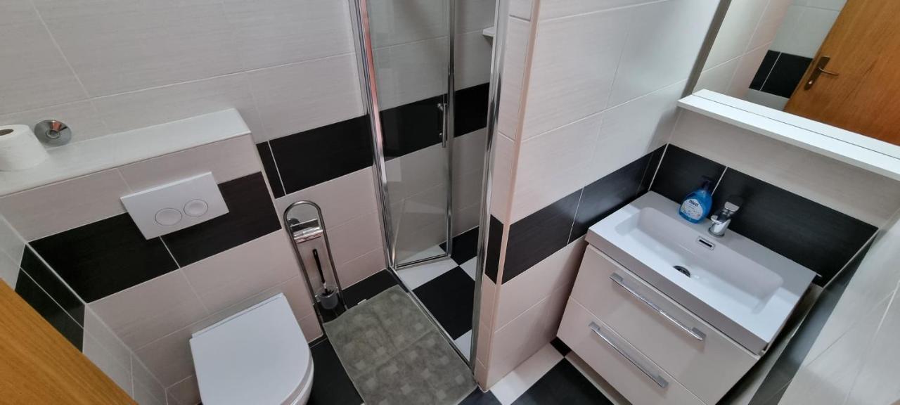 Sand Beach Apartment Idila 메덜린 외부 사진